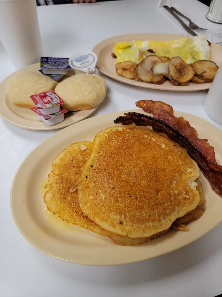 Hot Cakes Bacon or Sausage